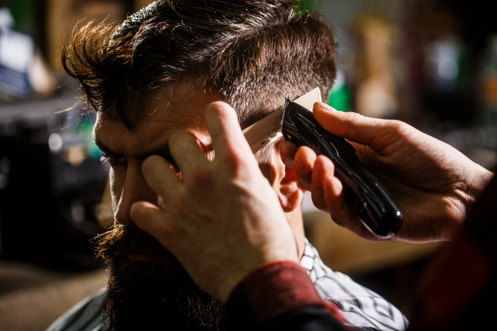 Машинка для стрижки волос Бэбилисс – особенности и преимущества
